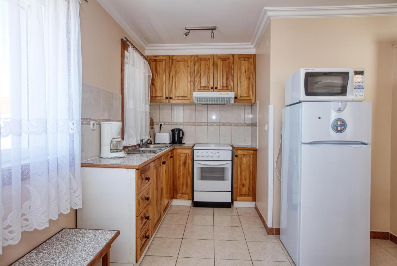 Apartments By The Sea Brodarica, Sibenik - 4194 エクステリア 写真